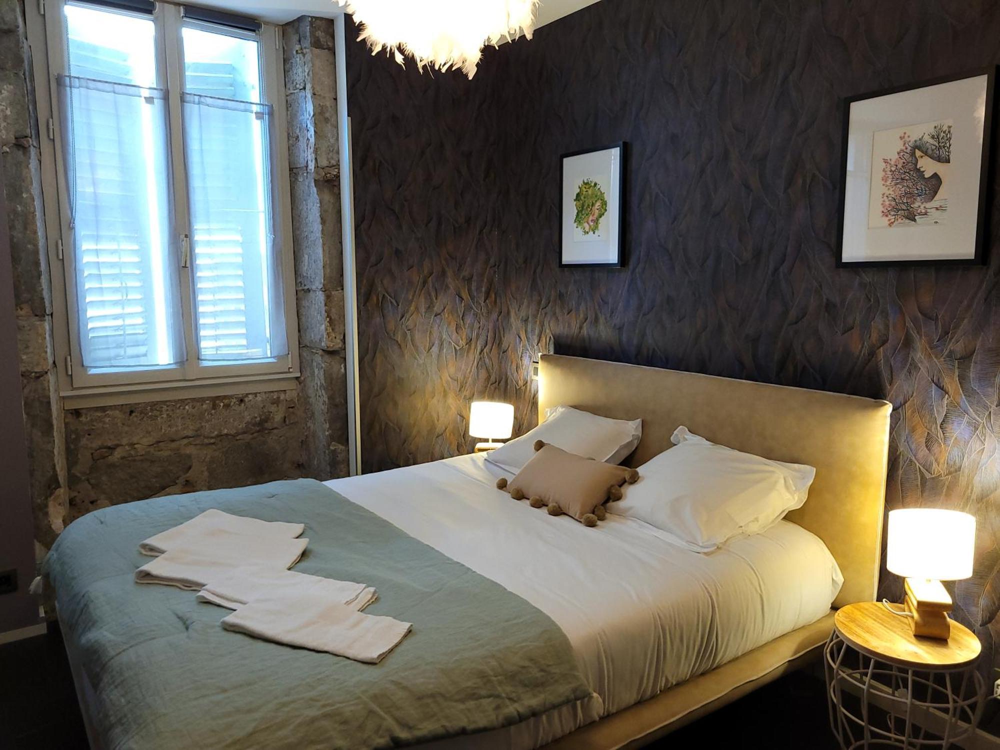 L'Eau Vive Jacuzzi Et Sauna En Vieille Ville 5 Annecy Exterior foto